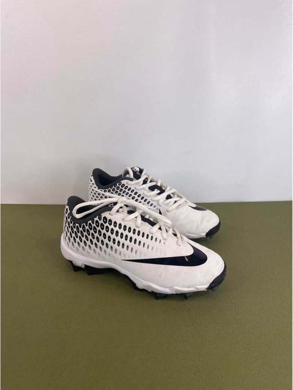 Nike Vapor Ultrafly 2 Keystone Youth Baseball Cleats White Black 3.5Y AQ8151-100